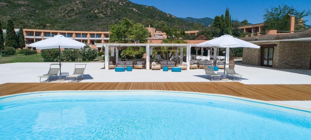 Villa Zippiri Is Molas Pula Exterior foto